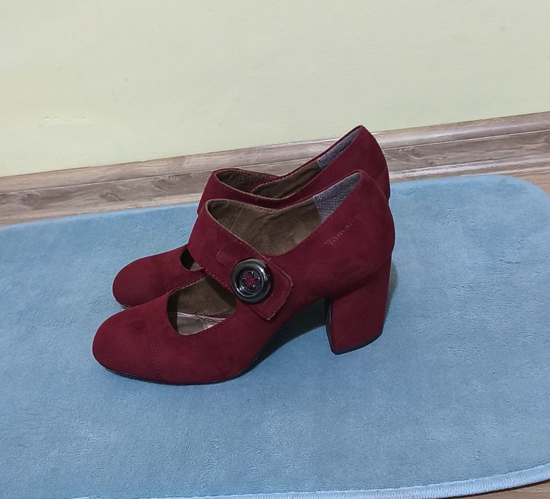 Tamaris Trend zamszowe czółenka bordo 38 - stan bdb