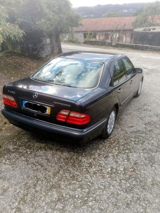 Mercedes GPL E 200 Kompressor