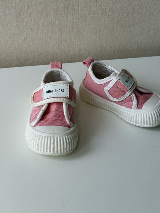 Кеди на дівчинку 22 розмір