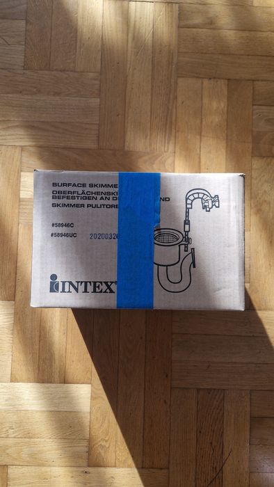 Basen rodzinny Intex z akcesoriami