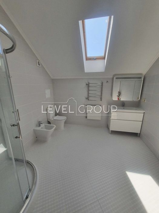 Козин, аренда стильного дома, большая территория, охрана, озеро.