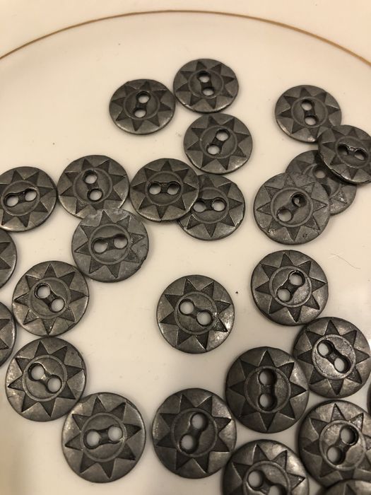 Guziki metalowr 360 szt.