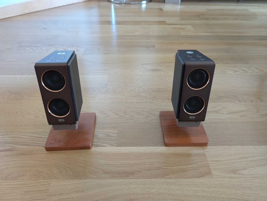2 Colunas Bluetooth BenQ treVolo 2 + Suportes originais em madeira