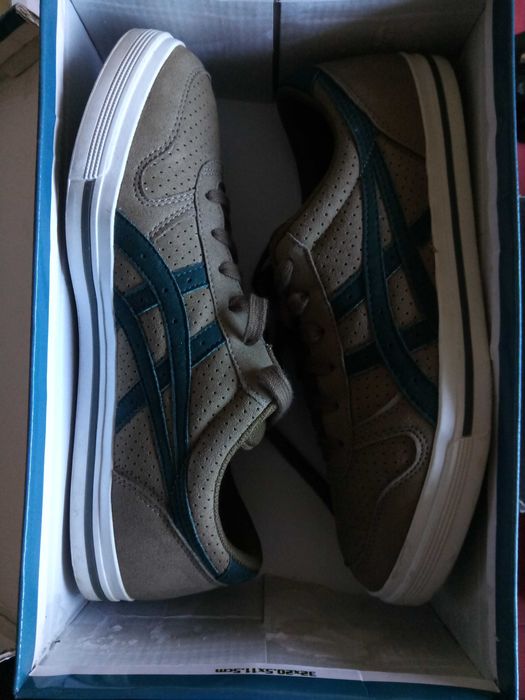 Rockport. Adidas. Calçado desportivo e outros irrepreensíveis!