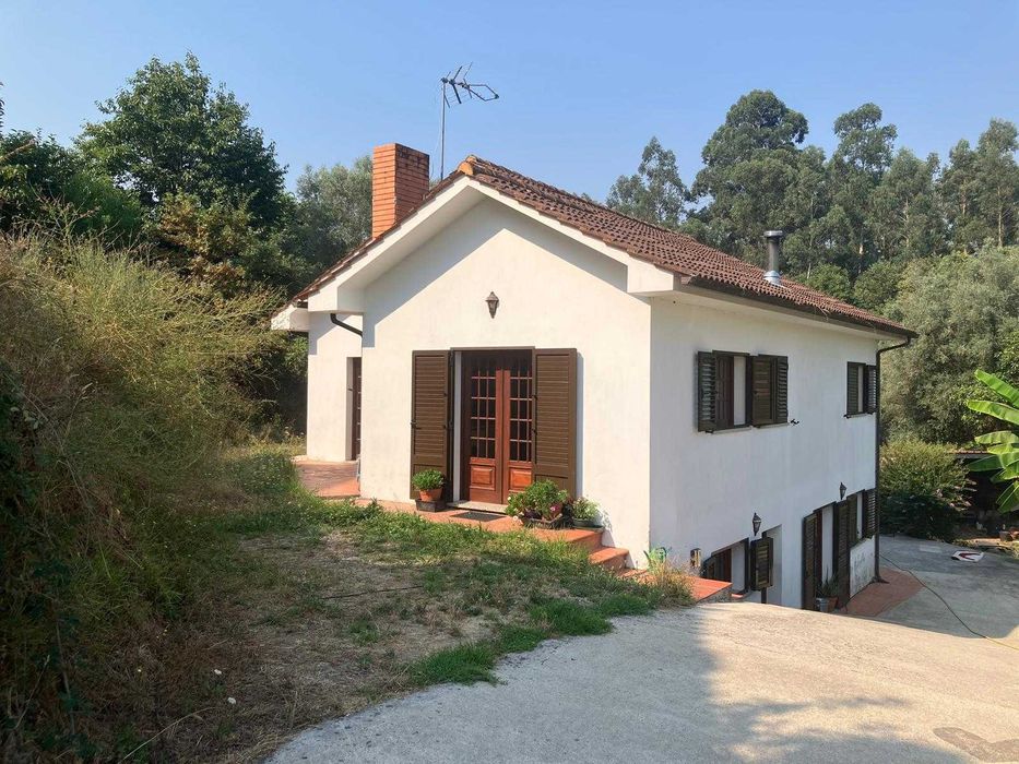 Apartamento de "Co-Living-Quintal" com jardin é piscina ate 3-4 pessoas perto Ponte de Lima