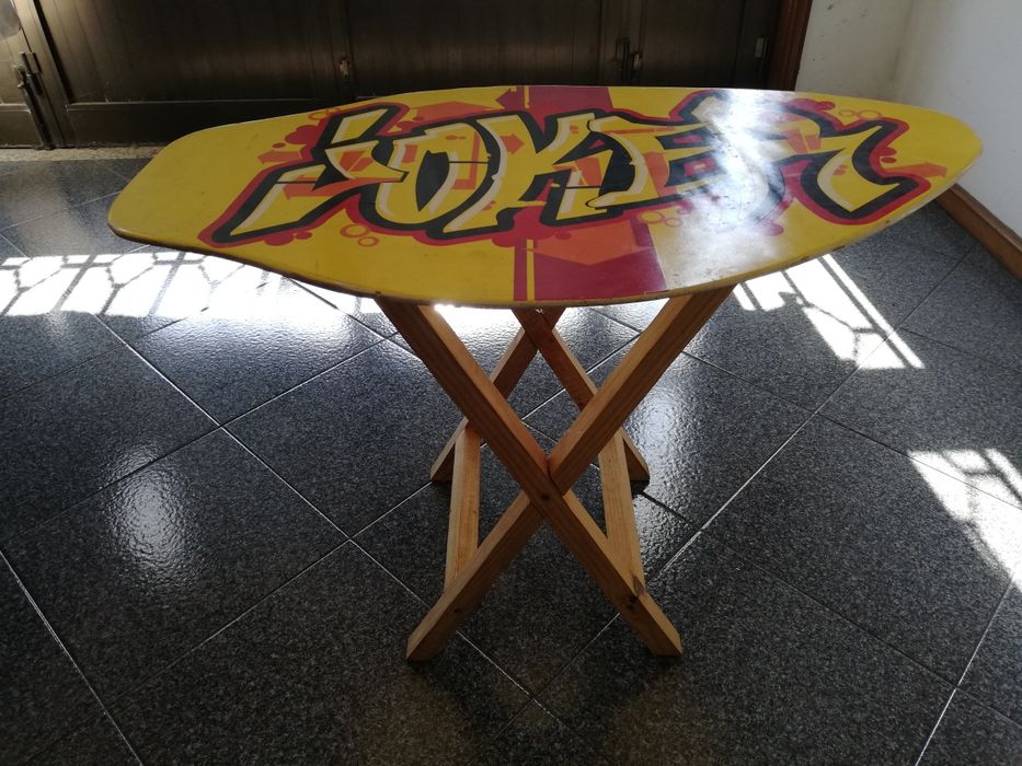 Mesa esplanada/alpendre