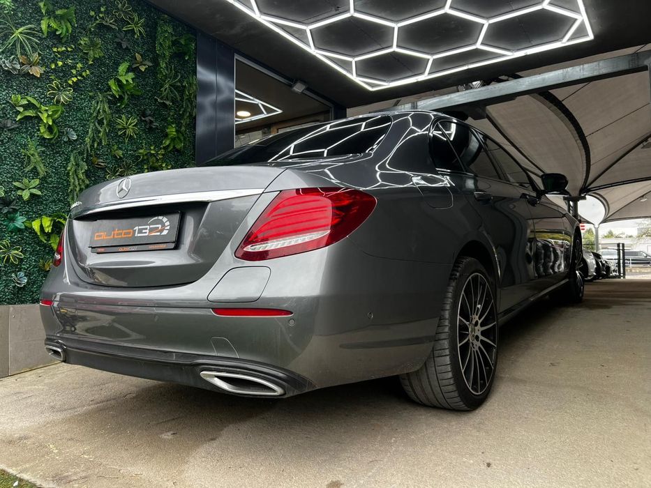Mercedes-Benz E 300 de Avantgarde