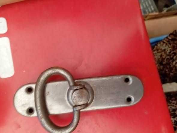 Uchwyty do mebli metalowe  Szerokość: 14cm
