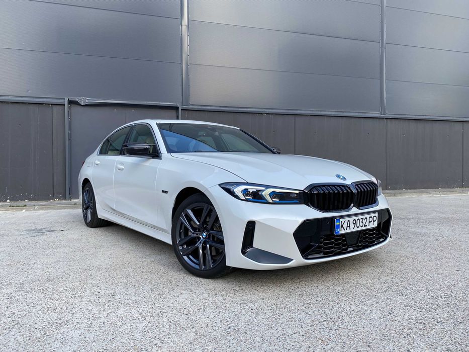 BMW 3 Series Гібрид 2022 рік