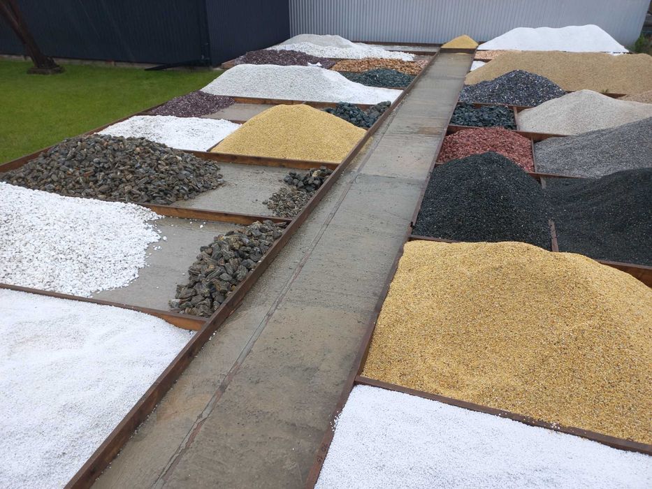 Камінь гірський графіт     4 см