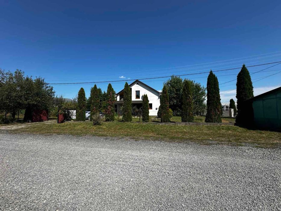 Продається будинок в м. Тячів