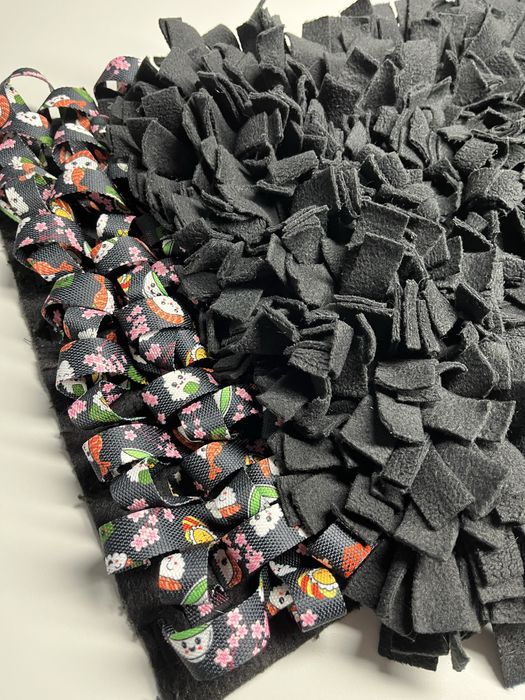 Mata węchowa dla psa, ręcznie robiona, gęsta.