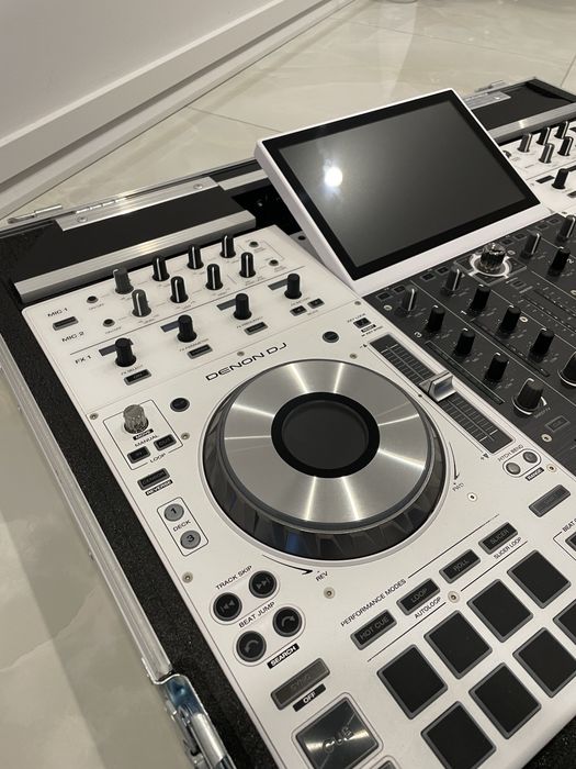 Denon Prime 4 / Standalone DJ system / Konsola / Kontroler