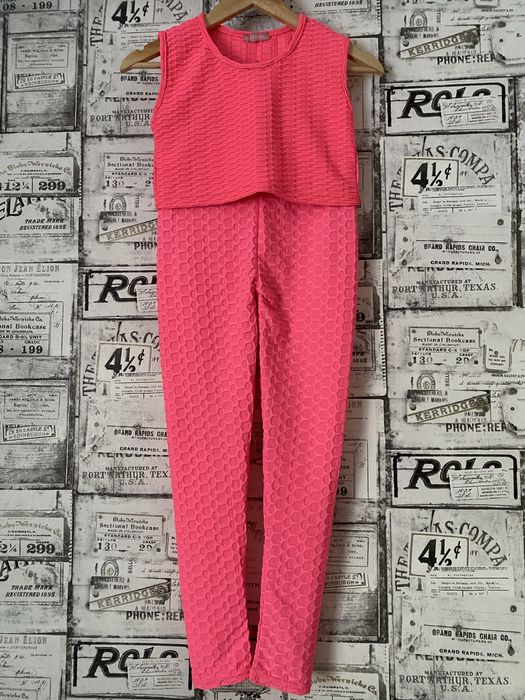 Костюм для занять спорту.