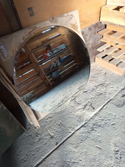 Lustra.            okragle