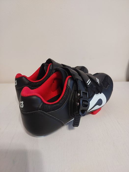 Нове Веловзуття Peloton 37 розмір