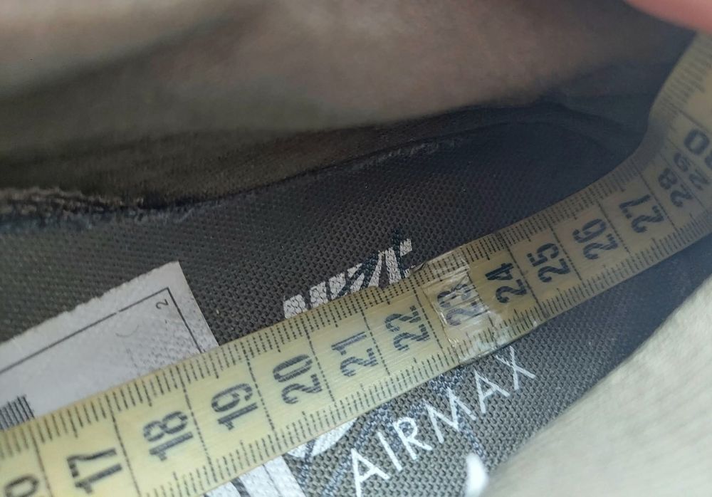 Кроссовки Nike air max zero premium оригінал 

Розмір по бірці:
Us 8