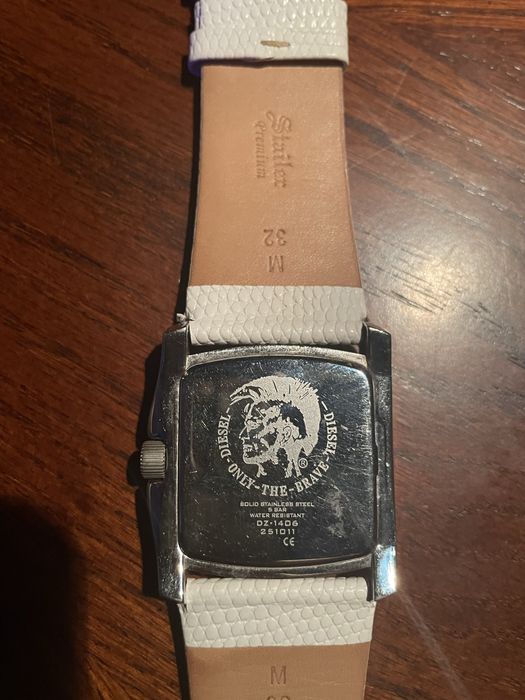 Проодам часы diesel
