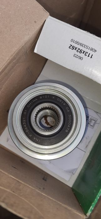 Опель шків,муфта обгонна,astra j