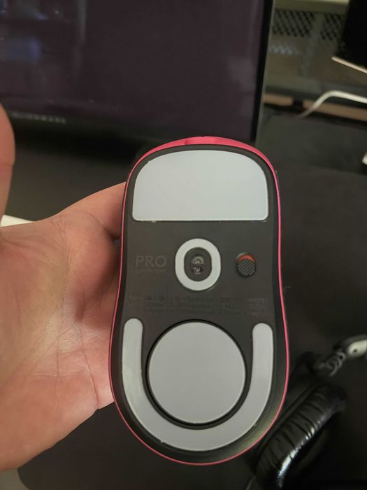 Mysz Superlight v2 Magenta