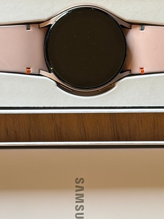 Samsung Galaxy Watch FE Bluetooth GPS NFC 40mm Super AMOLED Ouro Rosa