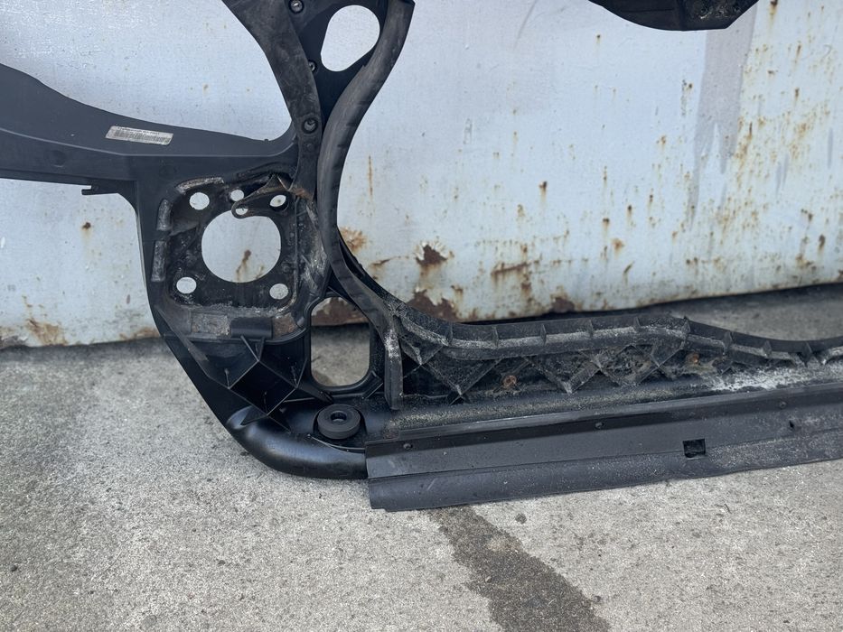 Телевізор Audi a4 b7 установочна панель ауді а4 б7 дизель бензин а4