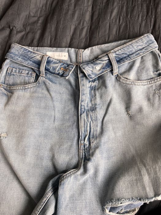 Джинсы  zara  .