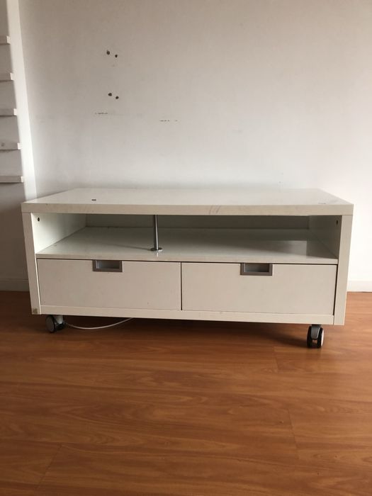 Movel de sala branco ikea