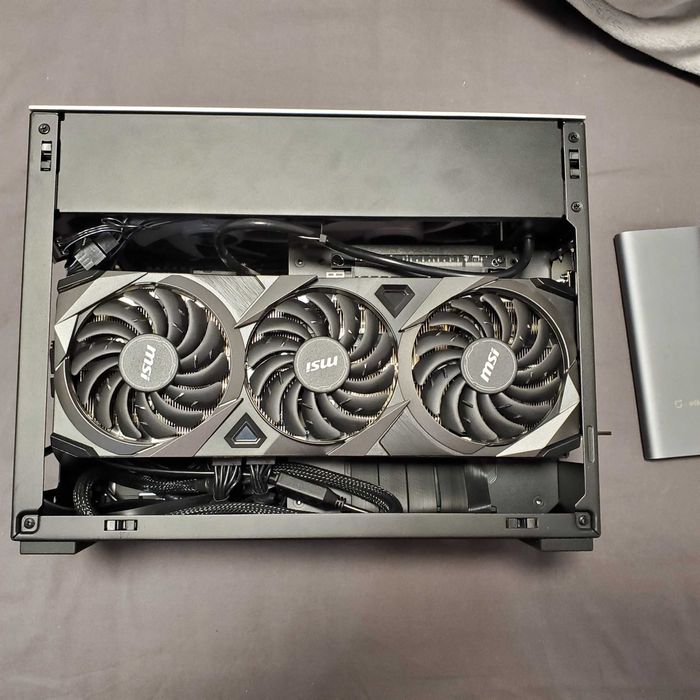 ПК SFF LIANLI A4-H2O - 13600K/32GB ddr5/1 TB SSD