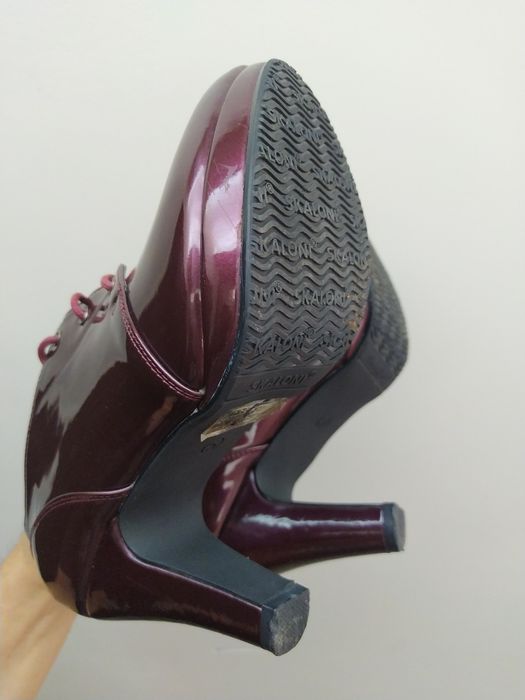 Skaloni półbuty czółenka buty damskie 37 wkładka 24