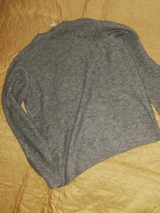Nowy męski sweter
