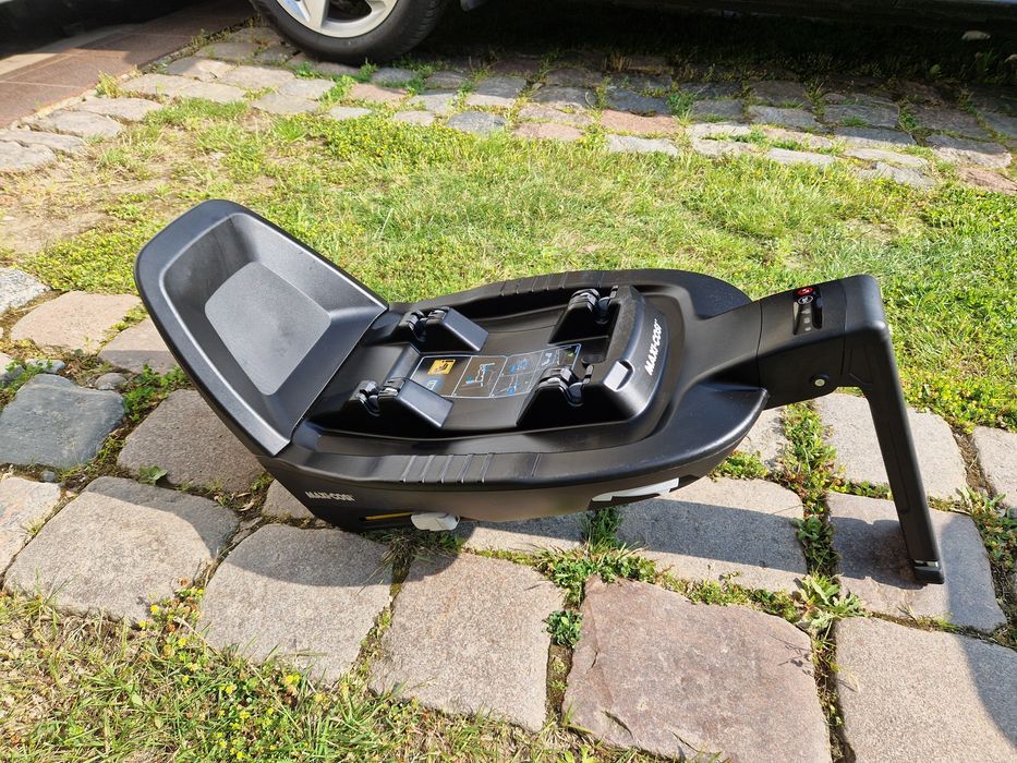 Fotelik samochodowy Maxi-Cosi Pebble Pro wraz z bazą