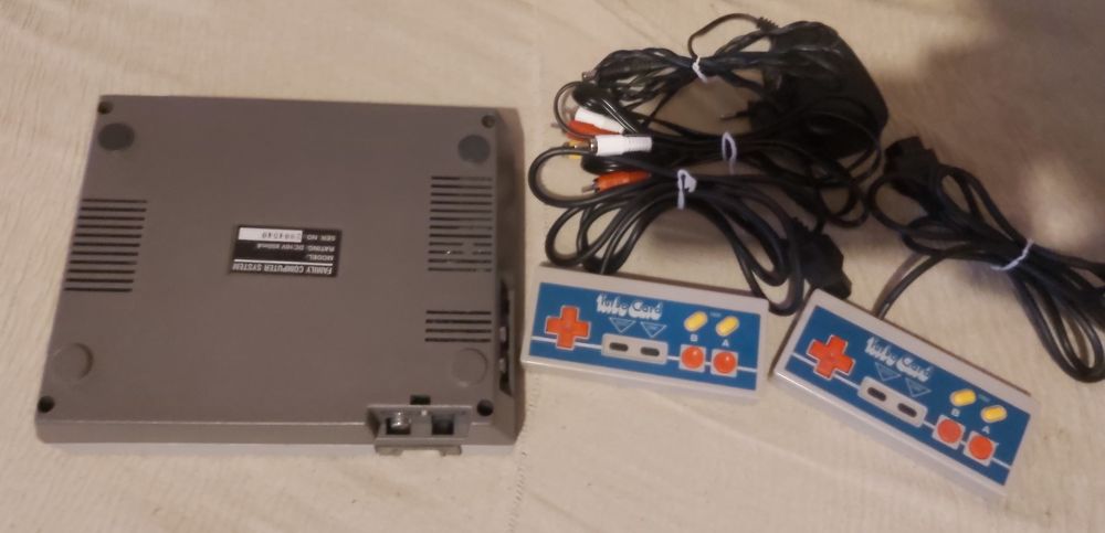 Family computer system com 2 comandos.