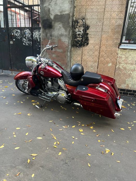 Продам Road king cvo flhrse5