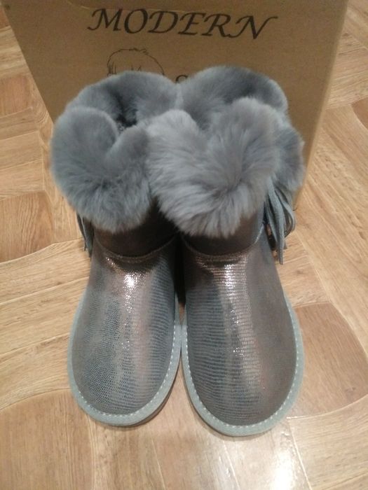 Сапожки Угги. Новые ! размер 23,5