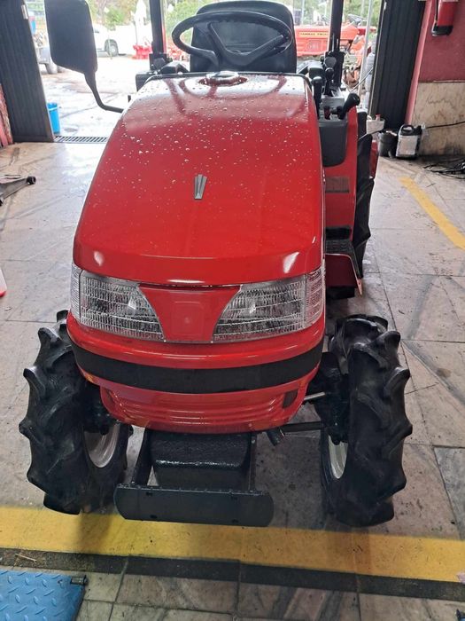 Trator Yanmar ke 60