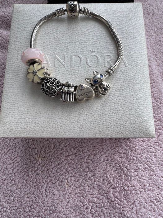 Браслет Pandora з намистинками( шармами)