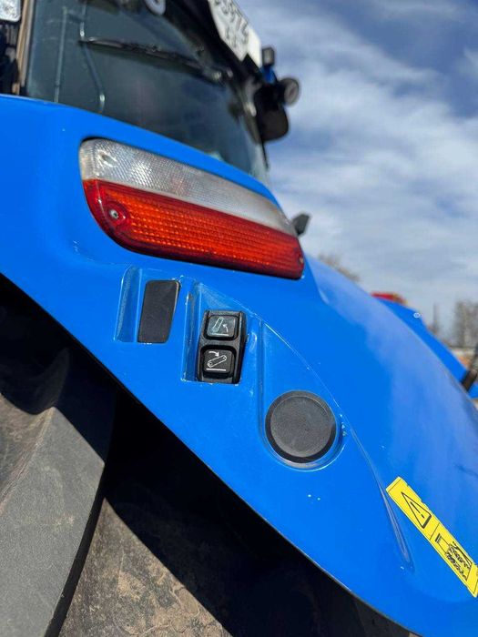Продаж New Holland T7060