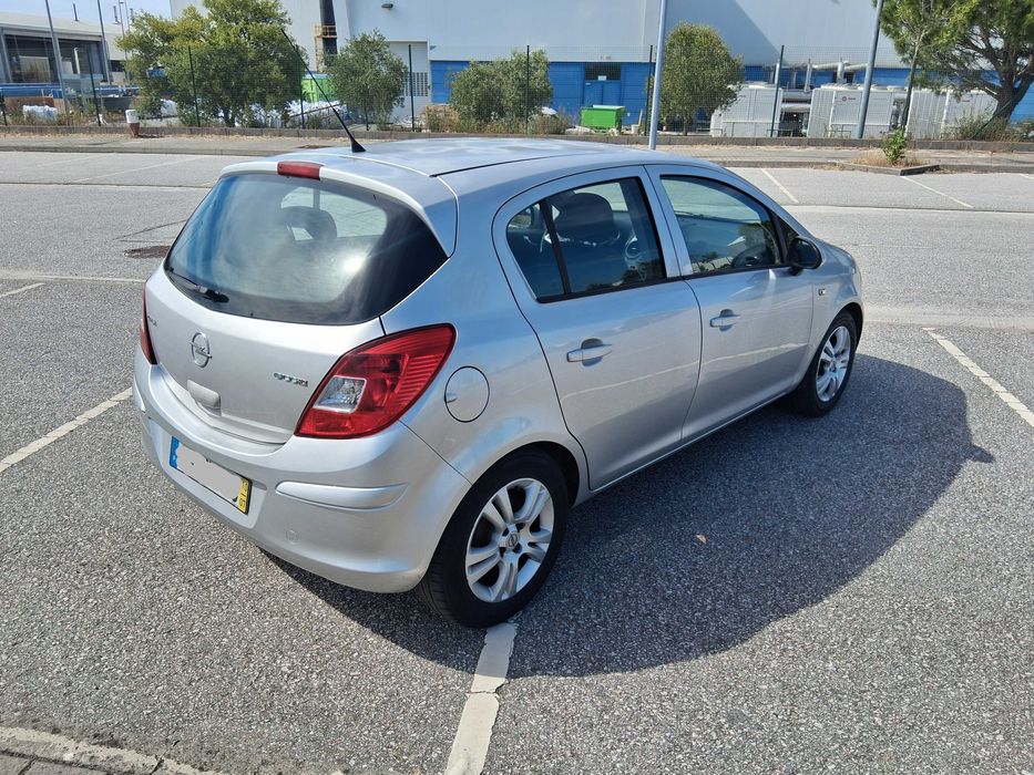 OPEL CORSA 1.3 CDTI - Poucos km