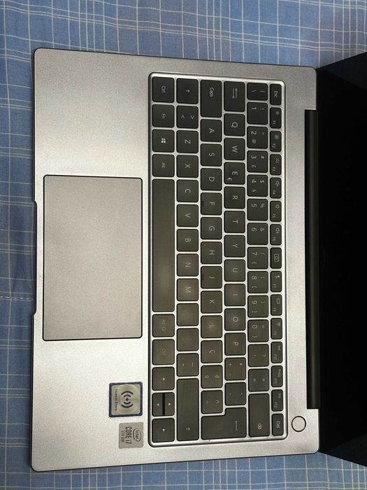 Huawei Matebook 14 + MOCHILA E RATO WIRELESS