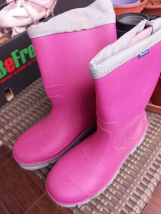 Kalosze damskie / dziewczęce, 4 pary, rozmiary 34, 35, 36 i 38.