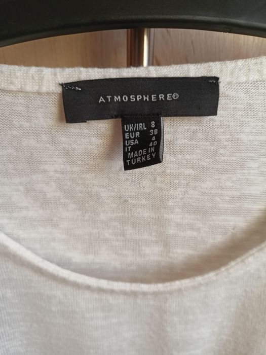 T-shirt z przeplatanymi sznurówkami na barkach / Atmosphere / roz. S