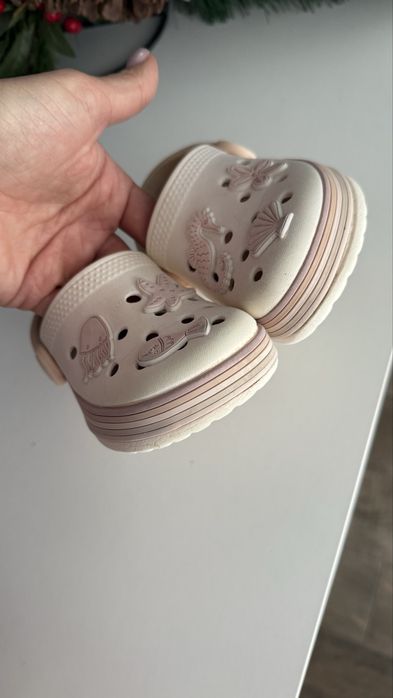 Крокси next 6 . 23 розмір