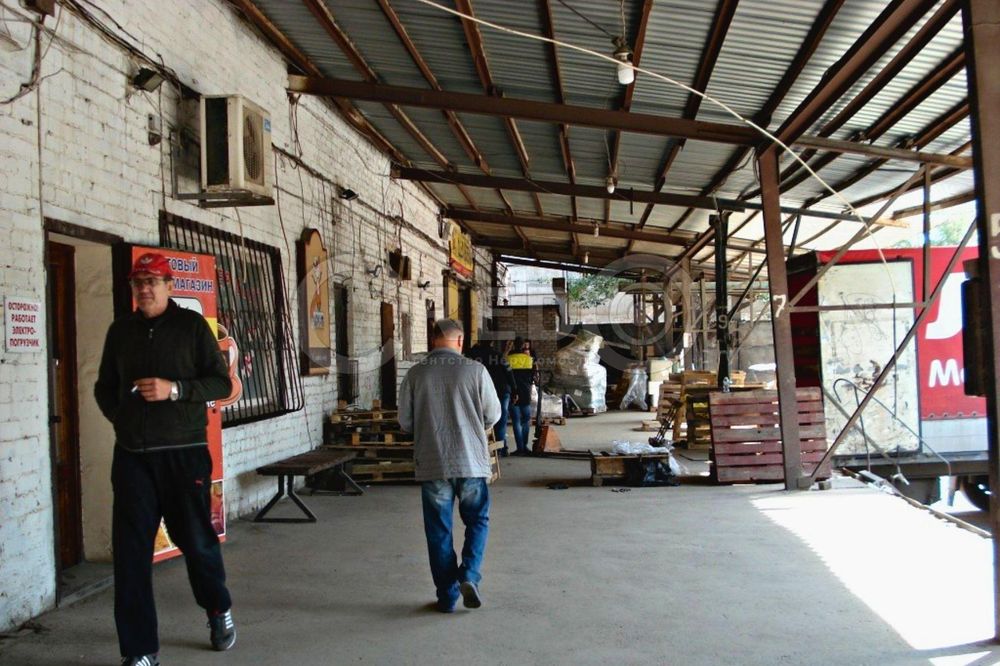 Продаж складу 1500 кв.м, вул. Ярослава Мудрого