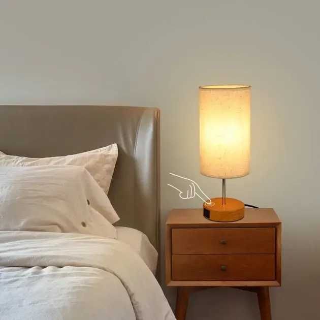 Настільна LED лампа з USB, сенсорне управління, регульована яскравість