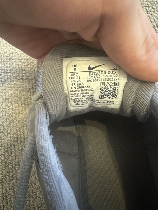 Оргінальні Кросівки Nike (дуже легкі на літо те що треба)