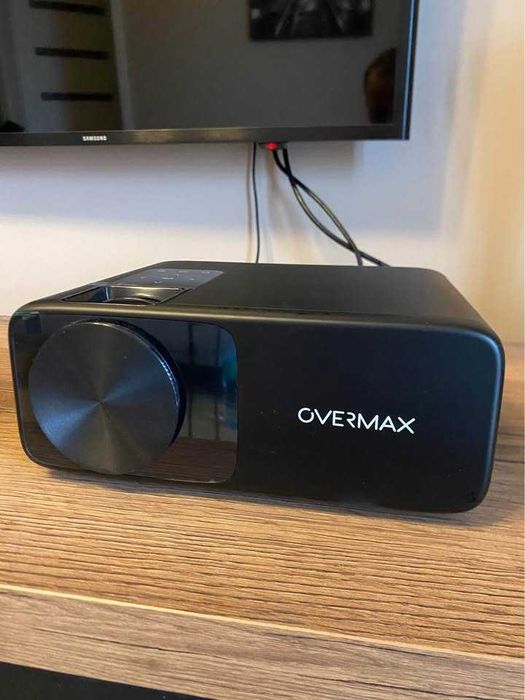 Projektor rzutnik overmax full hd mocny