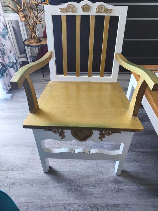 Cadeirão de princesa para quarto jovem