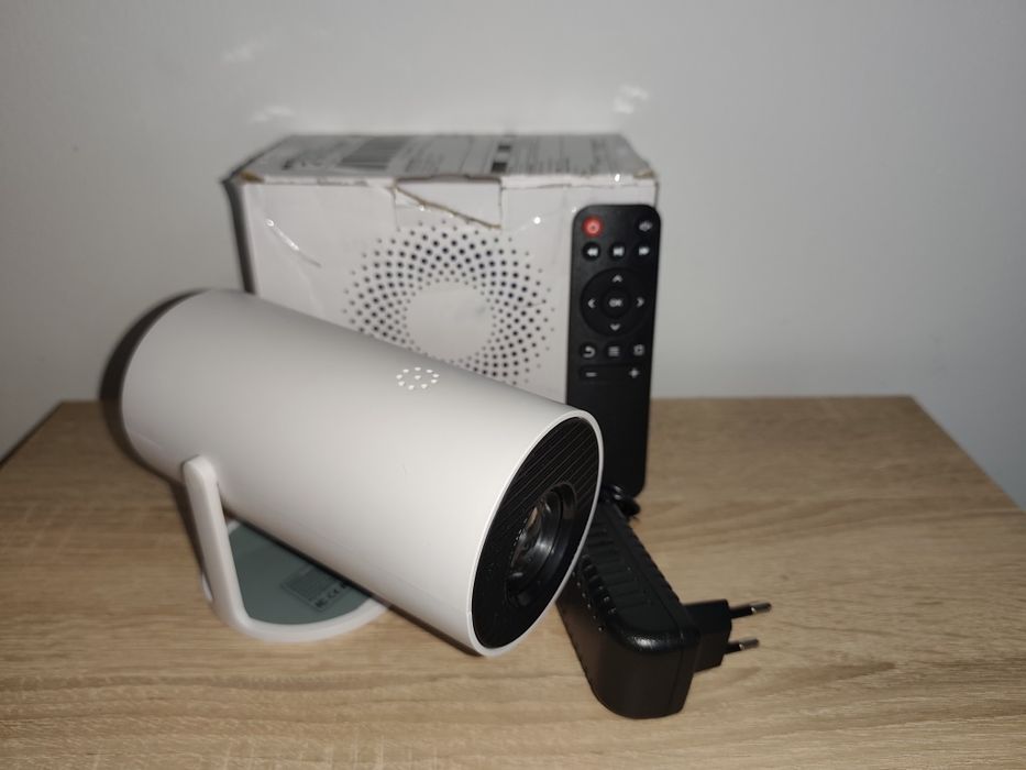 Projector novo com caixa