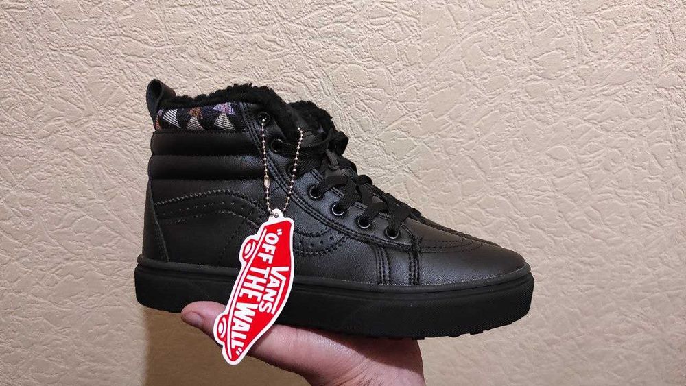 Кеды Vans черные зимние